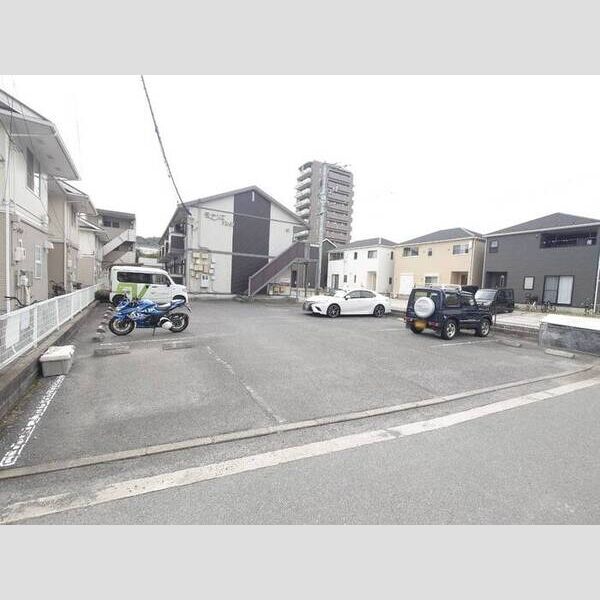 駐車場 (駐車場)