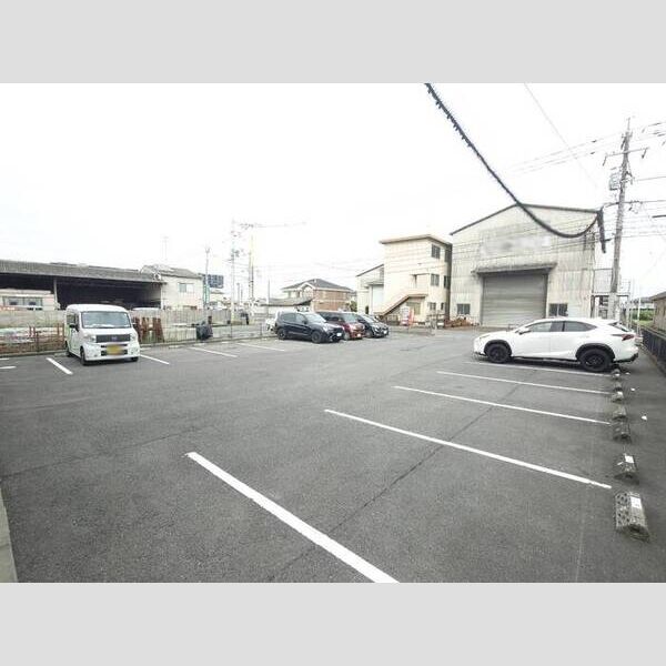駐車場 (駐車場)