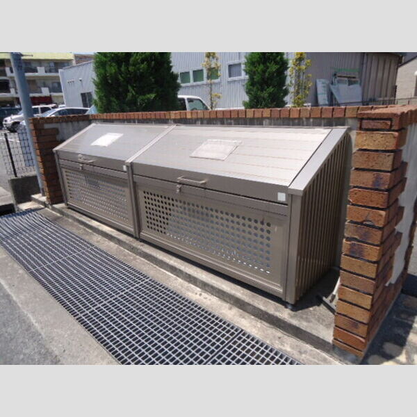 現地周辺 (ゴミステーション)