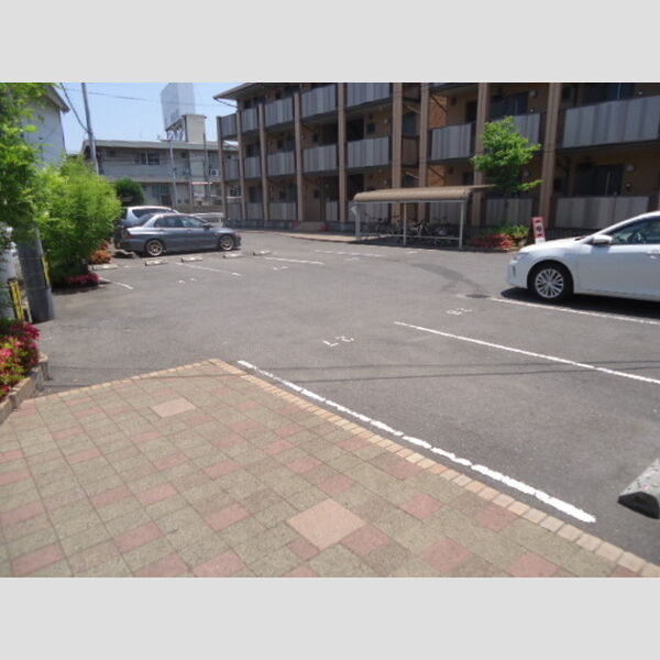 駐車場 (駐車場)