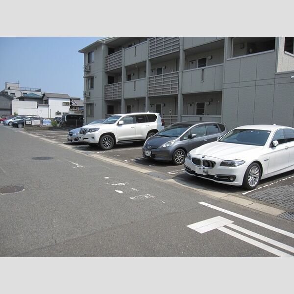 駐車場 (駐車場)