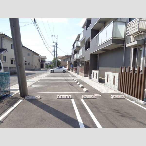 駐車場 (駐車場)