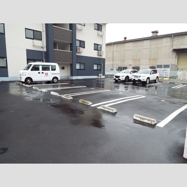 駐車場 (駐車場)