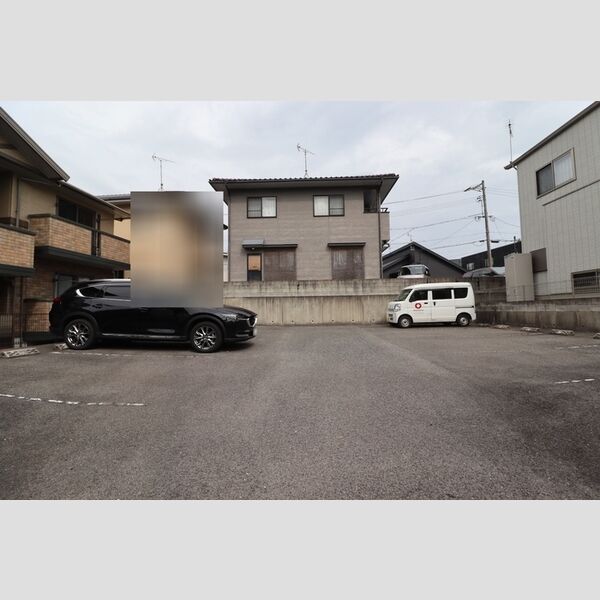 駐車場 (駐車場)