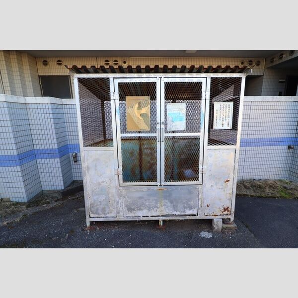 現地周辺 (ゴミステーション)