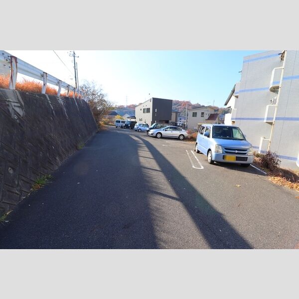 駐車場 (駐車場)