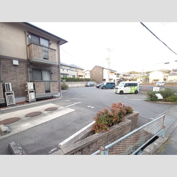 駐車場 (駐車場)