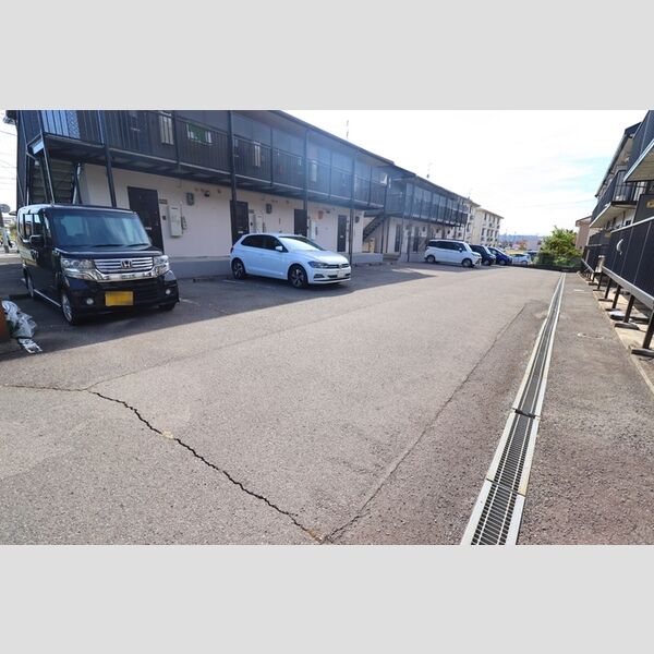 駐車場 (駐車場)