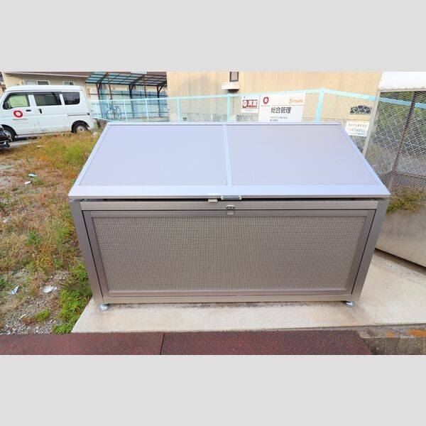 現地周辺 (ゴミステーション)