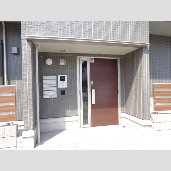 エントランス (エントランス)