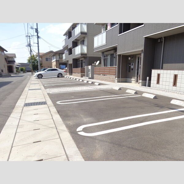 駐車場 (駐車場)
