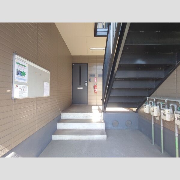 エントランス (エントランス)