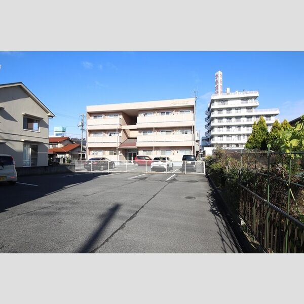 駐車場 (駐車場)