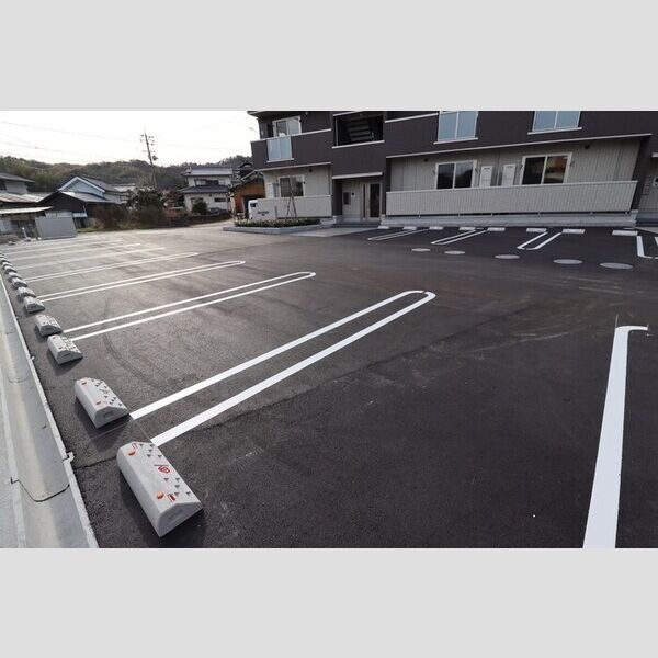 駐車場 (駐車場)