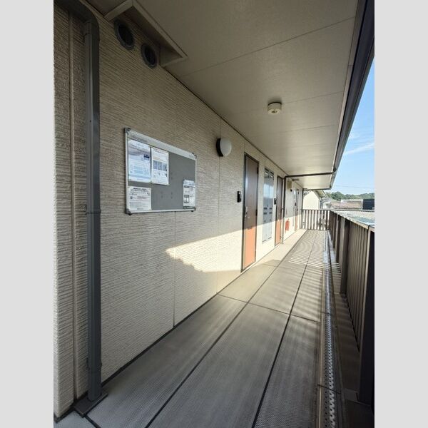 エントランス (2階玄関前通路)