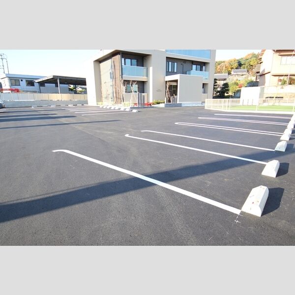 駐車場 (駐車場)