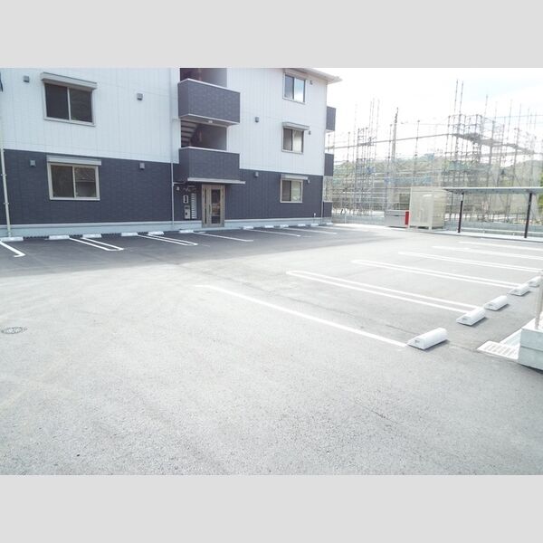 駐車場 (駐車場)