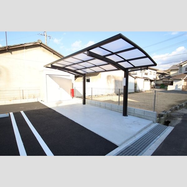 現地周辺 (駐輪場)