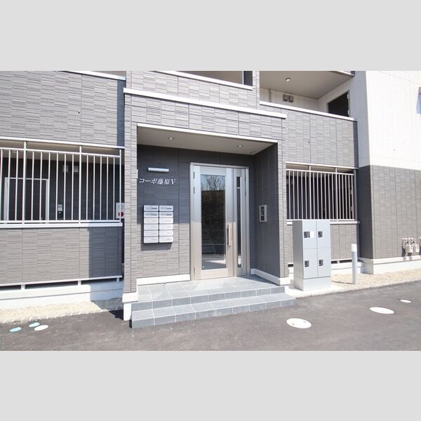 エントランス (エントランス)