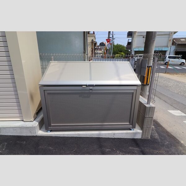 現地周辺 (ゴミステーション)