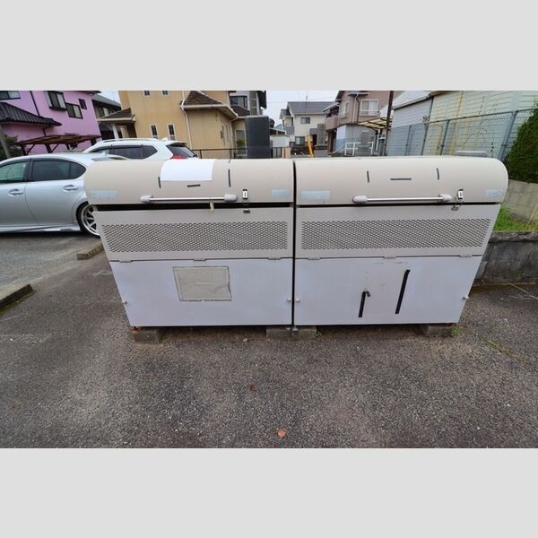 現地周辺 (ゴミステーション)