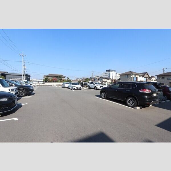 駐車場 (駐車場)