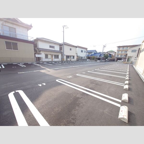 駐車場 (駐車場)