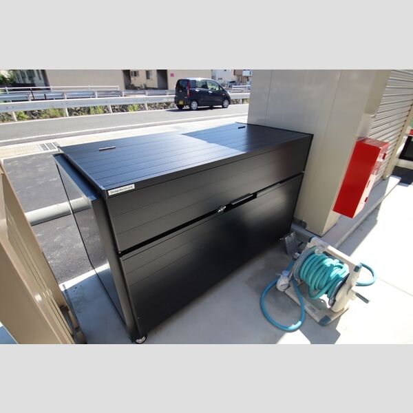 現地周辺 (ゴミ置き場)