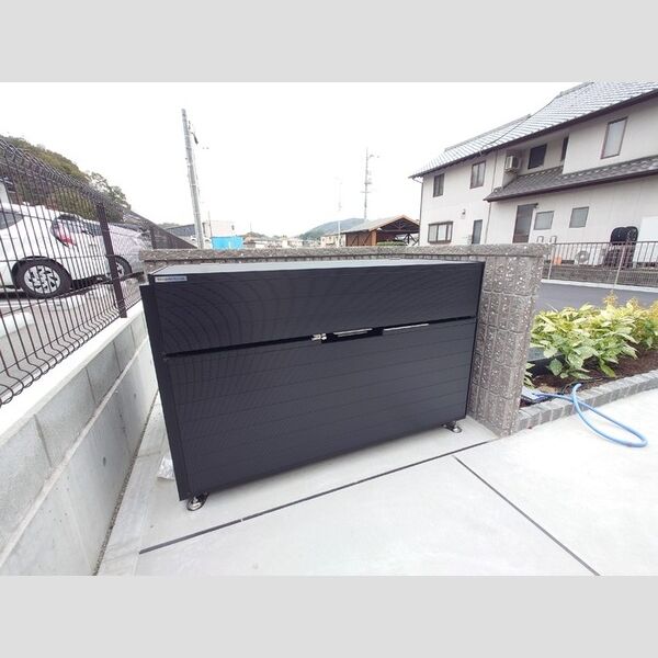 現地周辺 (ゴミステーション)