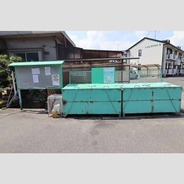 現地周辺 (ゴミステーション)