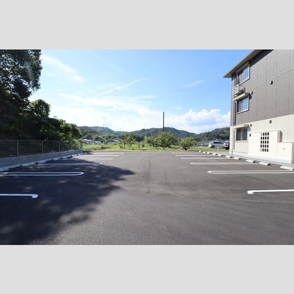 駐車場 (駐車場)