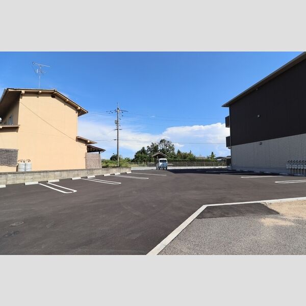 駐車場 (駐車場)