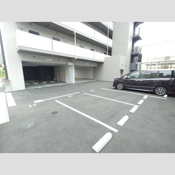 駐車場 (駐車場)