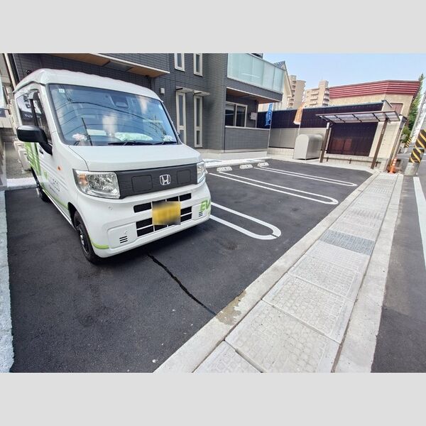駐車場 (駐車場)