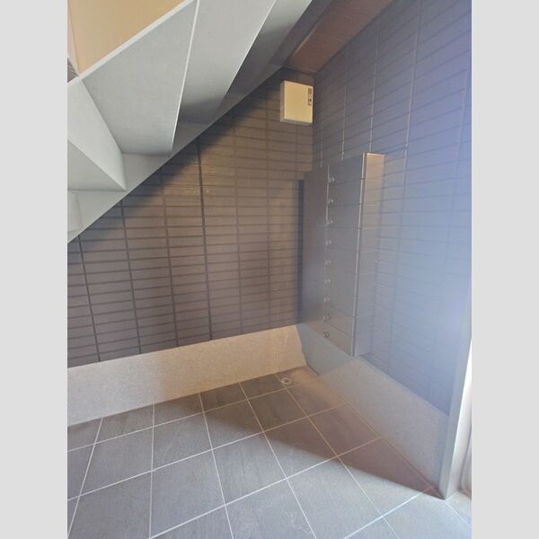 現地周辺 (郵便物受取口)