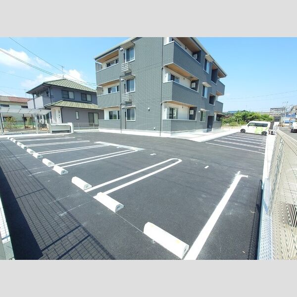 駐車場 (駐車場)