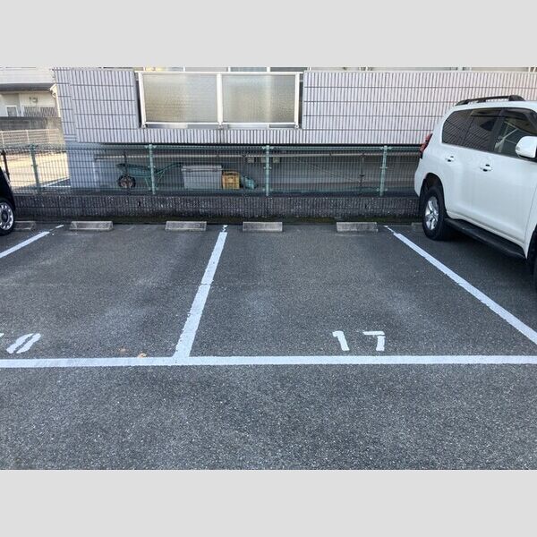 駐車場 (駐車場)