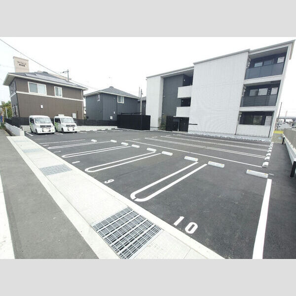 駐車場 (駐車場)