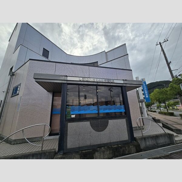 現地周辺 (しまなみ信用金庫宮浦店(535m))