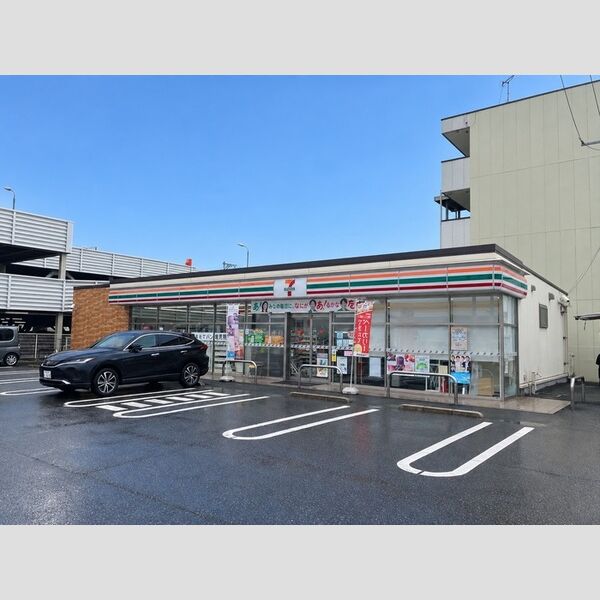 現地周辺 (セブンイレブン福山春日2丁目店(235m))