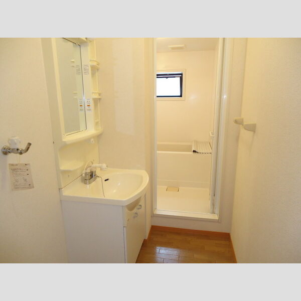 洗面所 (洗髪洗面化粧台)