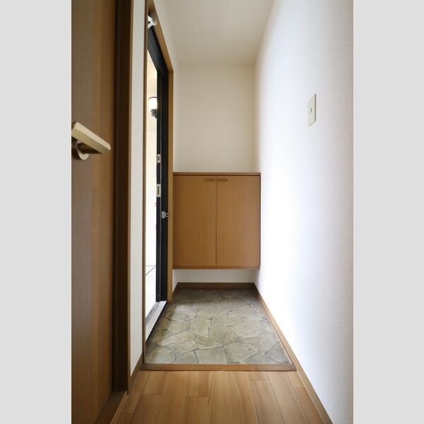 玄関 (玄関)