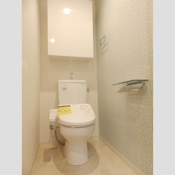 トイレ (温水洗浄暖房便座)