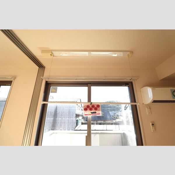 その他 (室内物干し)