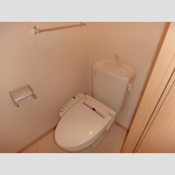 トイレ (温水洗浄暖房便座)