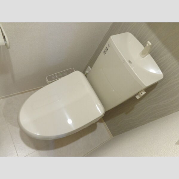 トイレ (温水洗浄暖房便座)