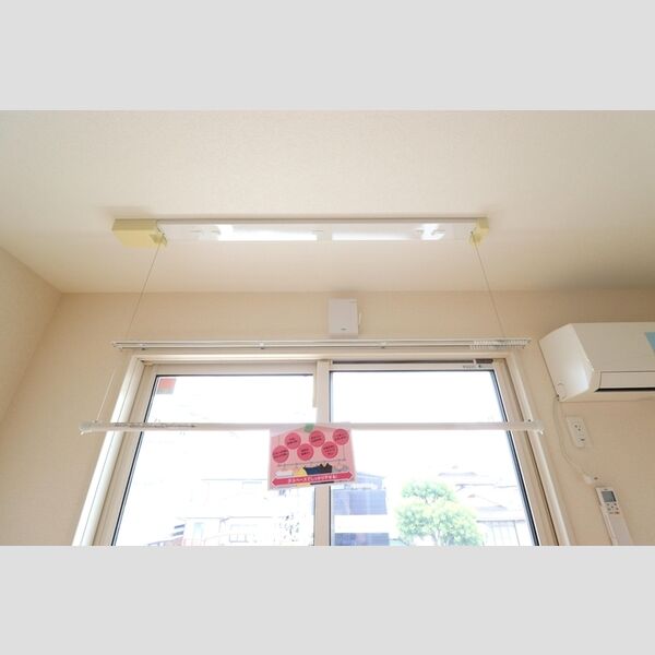 その他 (室内物干し)