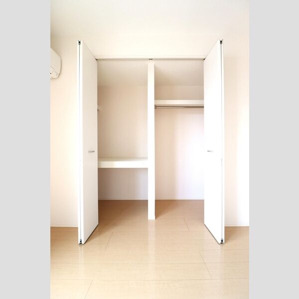 収納 (洋室収納)