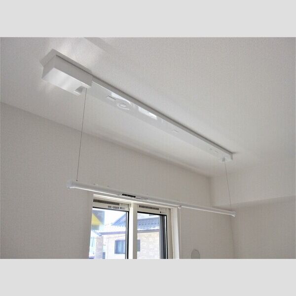 その他 (室内物干し)