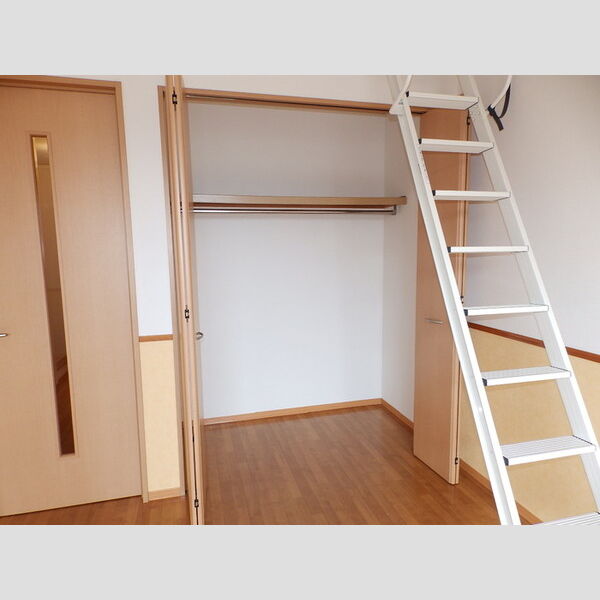 収納 (クローゼット)